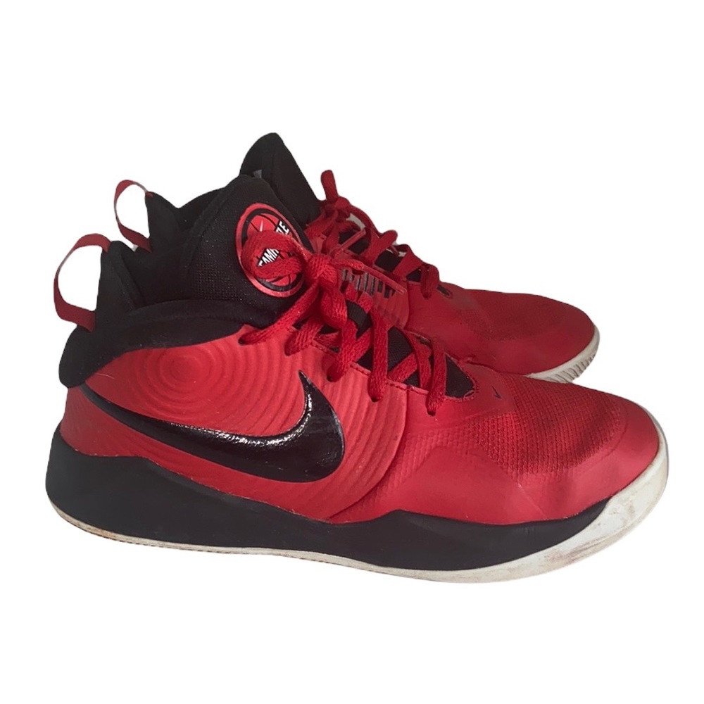 Nike Team Hustle D 9 Size 6 Youth GS Red Black Boys Basketball Shoe AQ4224-600